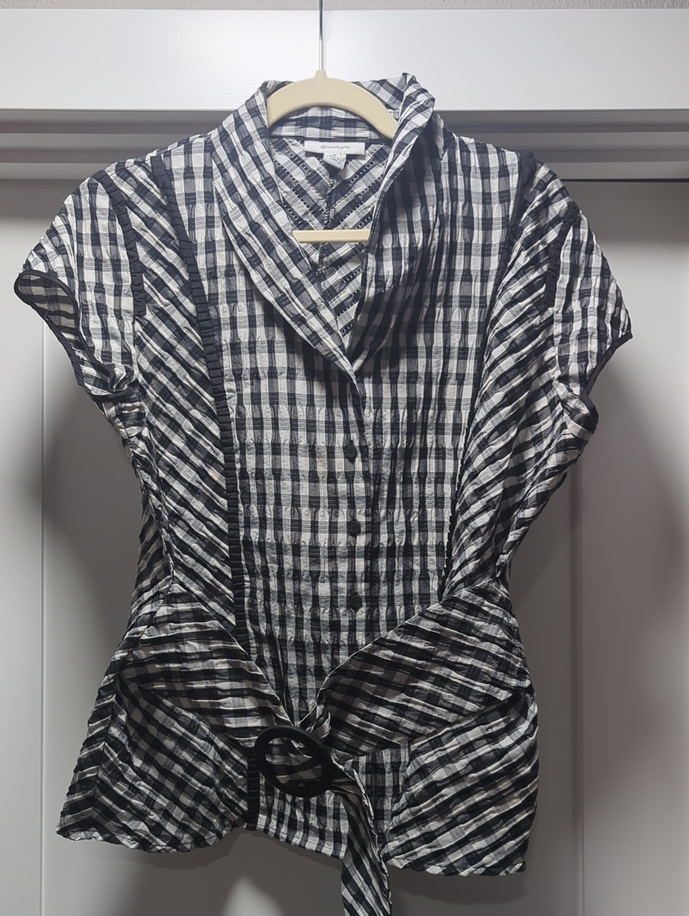 Dress Barn Black & White Checked Tie-Waist Button-Down Top